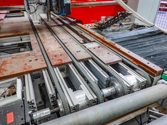 PRIESS - BMA DLS-CNC钻孔线