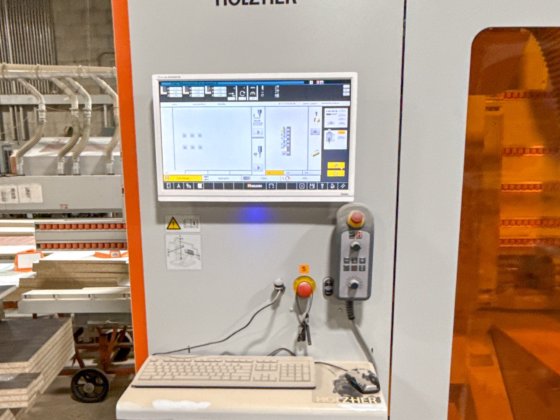 HOLZHER - EVOLUTION 7405立式加工中心