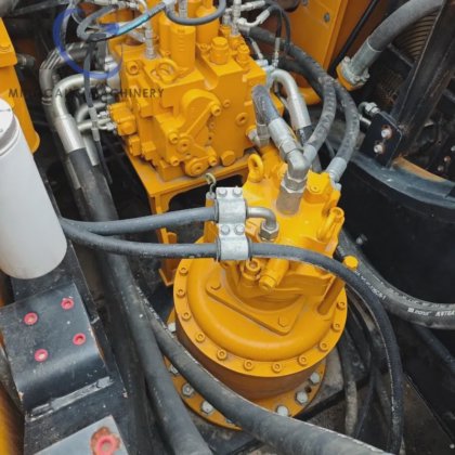 三一重工 50 吨 SY550H 大型二手挖掘机，状况良好，价格合理