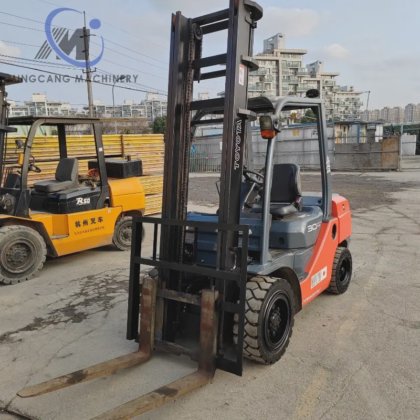 2020 年热销的高质量丰田二手 3 吨柴油叉车