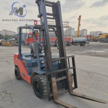 2020 年热销的高质量丰田二手 3 吨柴油叉车