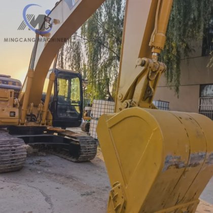 2022 日本原装二手20吨CAT卡特彼勒320C挖掘机出售