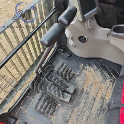 ボルボ25トン中古EC250D油圧大型ショベル