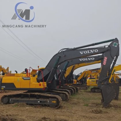 ボルボ25トン中古EC250D油圧大型ショベル