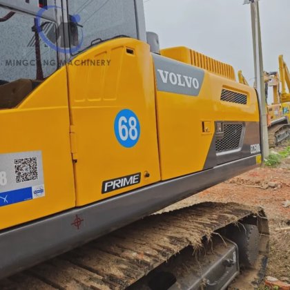 ボルボ25トン中古EC250D油圧大型ショベル