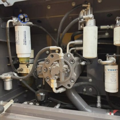 沃尔沃 EC220DL 20 吨二手原装挖掘机出售，物美价廉