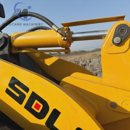 2023 九成新二手轮式装载机 SDLG 956F 待售