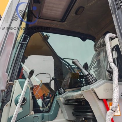 徐工集团 30 吨二手 XE305DK 重型工程机械挖掘机