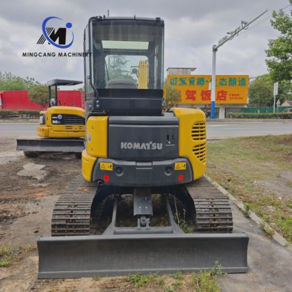 小松 4 吨 PC40 二手挖掘机，日本制造，质量上乘