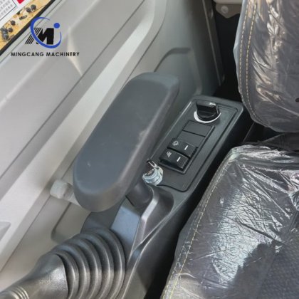 全新柳工 906F 6 吨挖掘机出售，价格公道