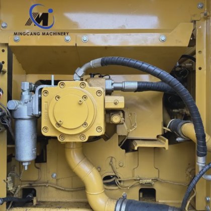 卡特彼勒 20 吨 320 大型挖掘机出售，价廉物美