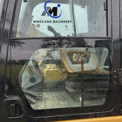 卡特彼勒 20 吨 320 大型挖掘机出售，价廉物美