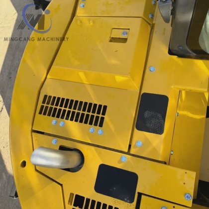 2023 二手小松 PC128US 液压轮式履带 12