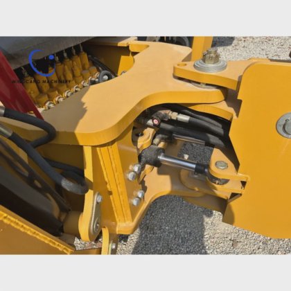 全新卡特彼勒 420F 挖掘装载机，价格优惠