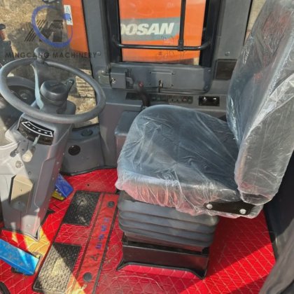 2022 中古 SDLG ホイールローダー 956L