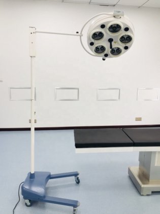 医学の天井は外科影なしランプの ot ライトによって導かれた作動の検査ランプを導きました