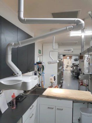 壁に取り付けられた全面的な反射の医学の歯科作動の外科 Shadowless ランプ