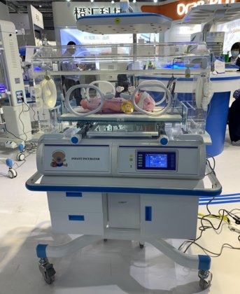 光線療法の単位が付いている赤ん坊の処置の病院の新生児の幼児定温器のための 3000B 医学新生児の定温器