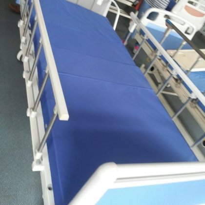 工場価格の花の医療 3 クランク 3 機能マニュアル病院医療患者看護ベッド中国メーカー