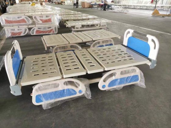 ICU 看護患者の病院装置の医学のベッドの価格電気 5 機能の病院のベッド