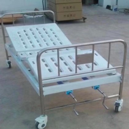 異なるタイプ シングル クランク病院ベッド マニュアル病院ベッドの販売
