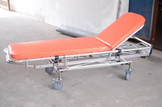 医療機器のステンレス鋼の救急車の伸張器のトロリーの忍耐強い移動のベッド