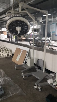 病院の作動ランプ LED 操作の劇場ライト医学の照明ランプの外科作動ライト