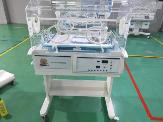 医学の移動式幼児定温器病院のヘルスケア ICU の定温器赤ん坊の定温器