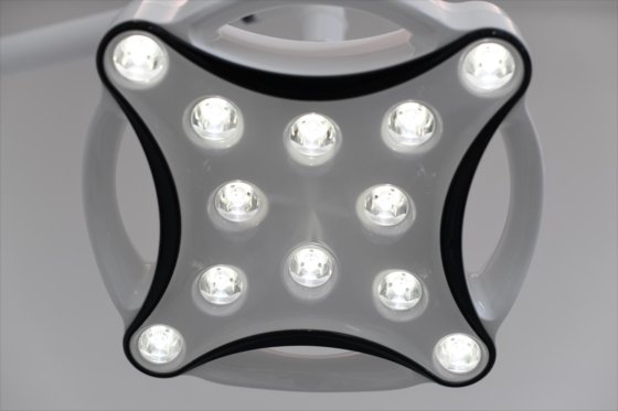 熱いプロダクト獣医 LED ライト劇場部屋のヘッドライト外科ランプの獣医を作動させること