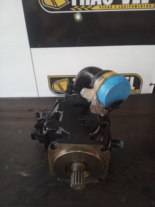 Bomba hidráulica 670G