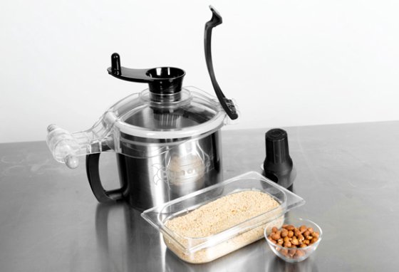 DYNAMIC WITH VARIABLE SPEED AND