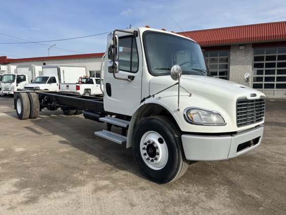 2017 Freightliner M2