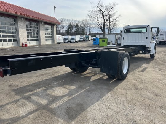 2017 Freightliner M2