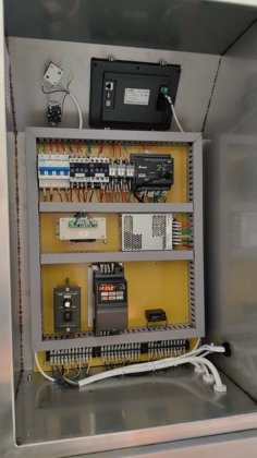 全新的吸管涂抹器