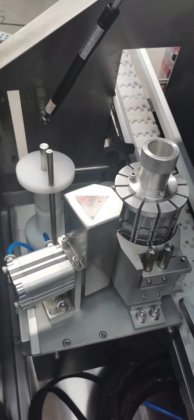 全新的吸管涂抹器