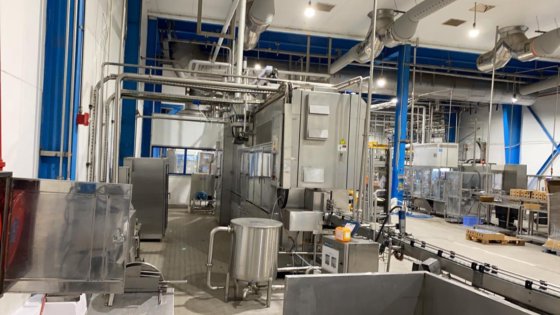 檐顶式冷灌装旋盖机