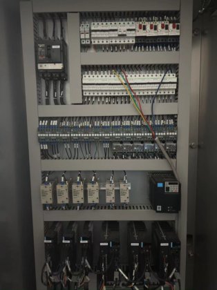 2023 全新山墙式灌装线