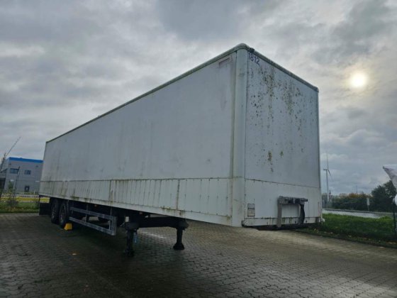 2車軸の梁付き2階建てシュピア