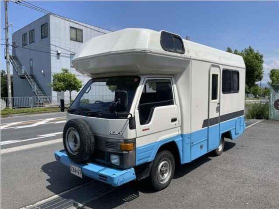 1991 Toyota Hiace U-LH85 in Yokohama, Japan