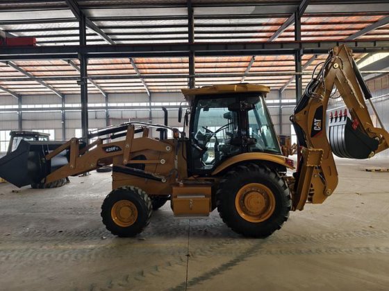 2024 CATERPILLAR 420F2