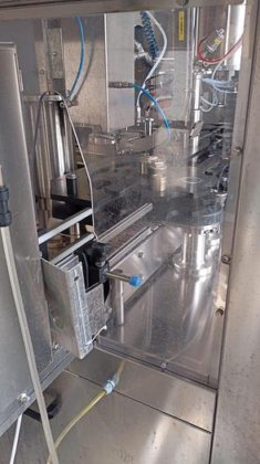 ガラス瓶洗浄機、充填機、キャッパー