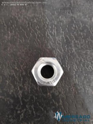 M10ロックナット ミリ単位測定 穴あけ