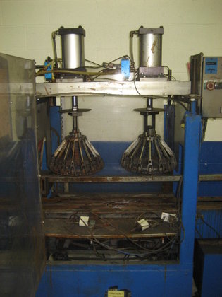 Double Pail Lid Crimper 2526