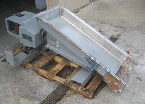 Jeffrey Vibratory Pan Feeder. 18"