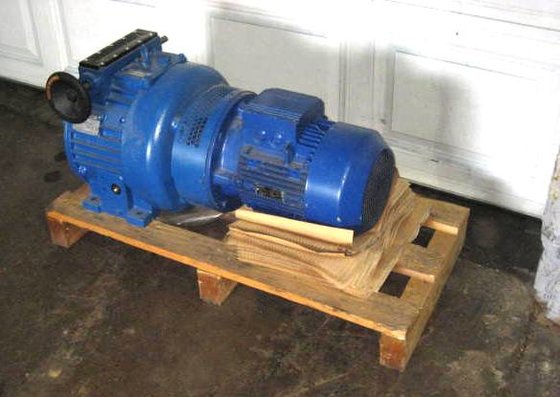 11.5 hp (8.6kw) Variable Speed