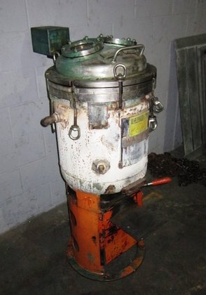 J.H. Day Daymax Mixer. 10