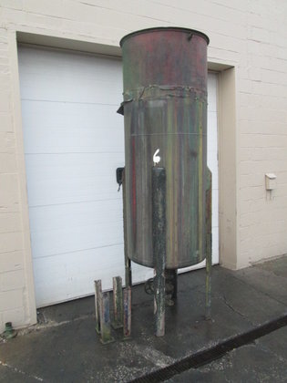 300 gallon Vertical Tank 2846