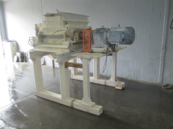 Gundlach Two Roll Crusher 3017