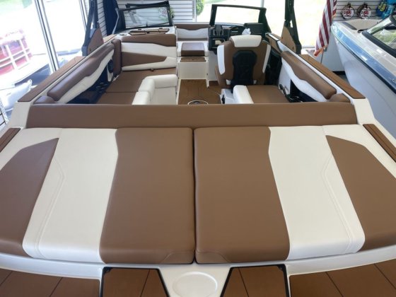 2025 Axis Wake Research T220