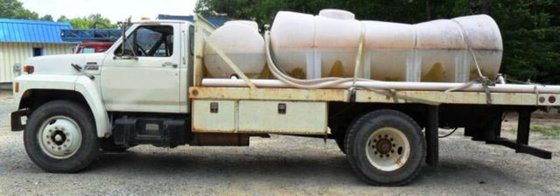 1987 Ford F700 - 1300